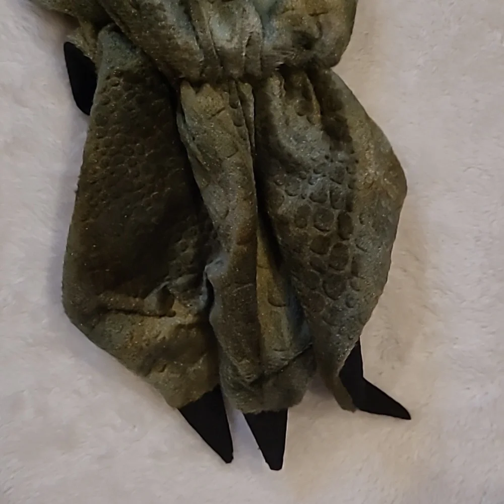 Dinosaur Or Dragon Costume Child XS 4/6?